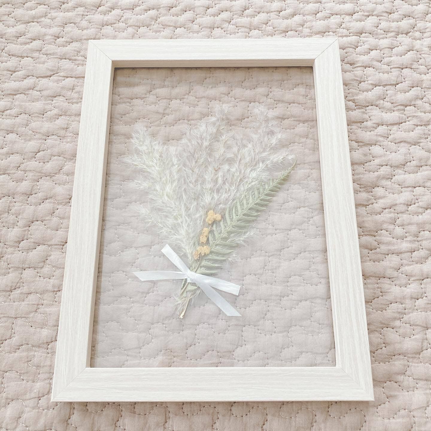 【セリア】シンプルなフォトフレームでドライブーケパネルを自作！