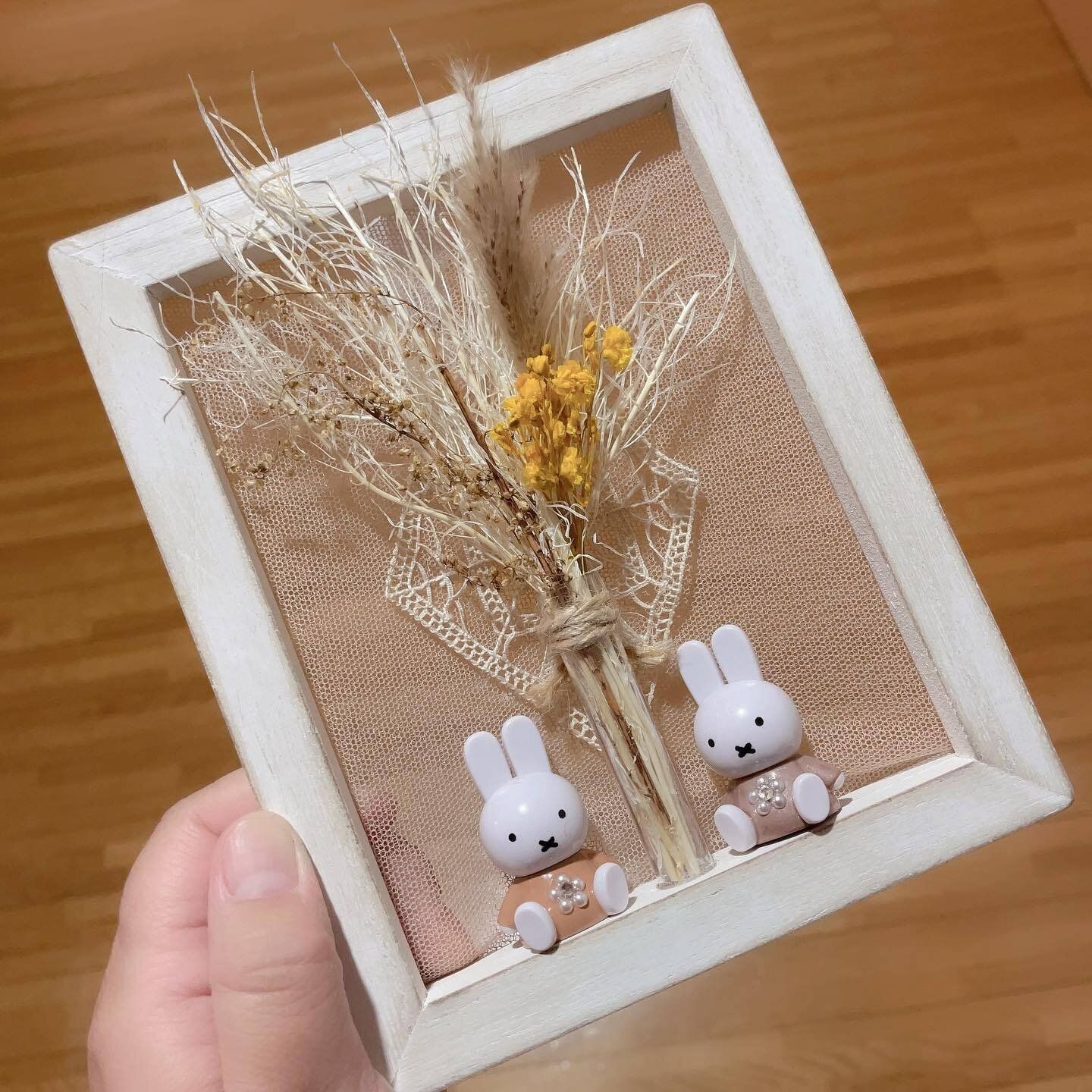 【セリア】チュールやレース、マスコットを使ってフラワーフレームをよりかわいく！