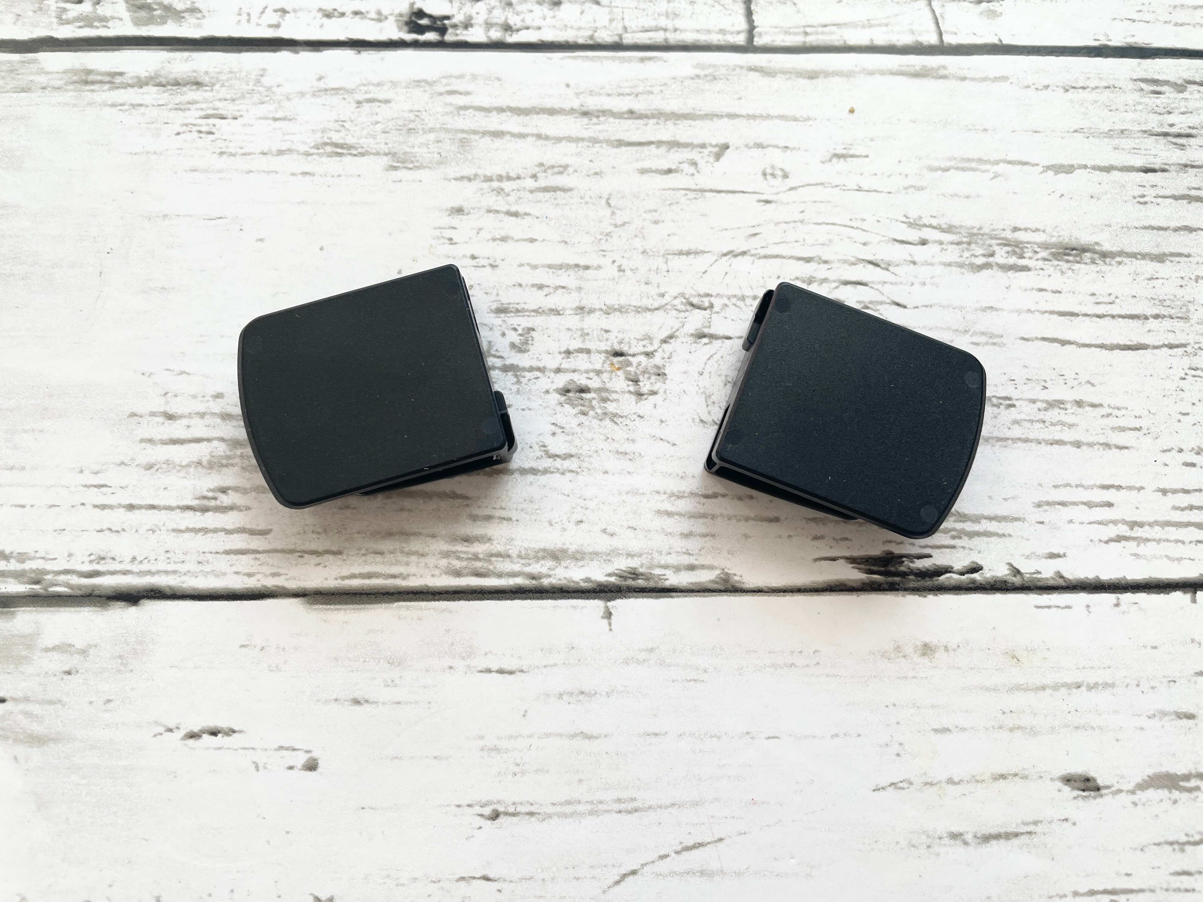 分解したダンボールクリップ