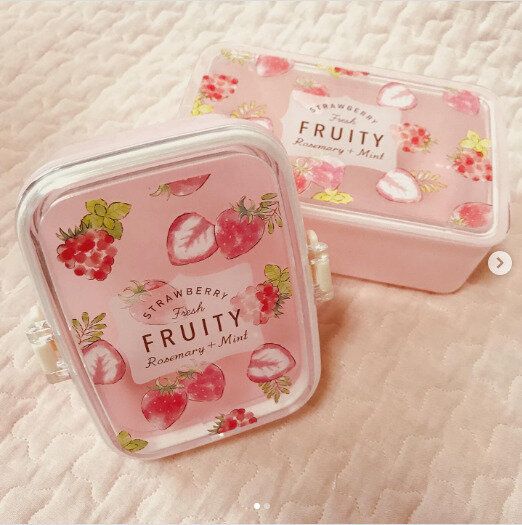 いちご柄がかわいすぎて一目惚れ購入者続出中