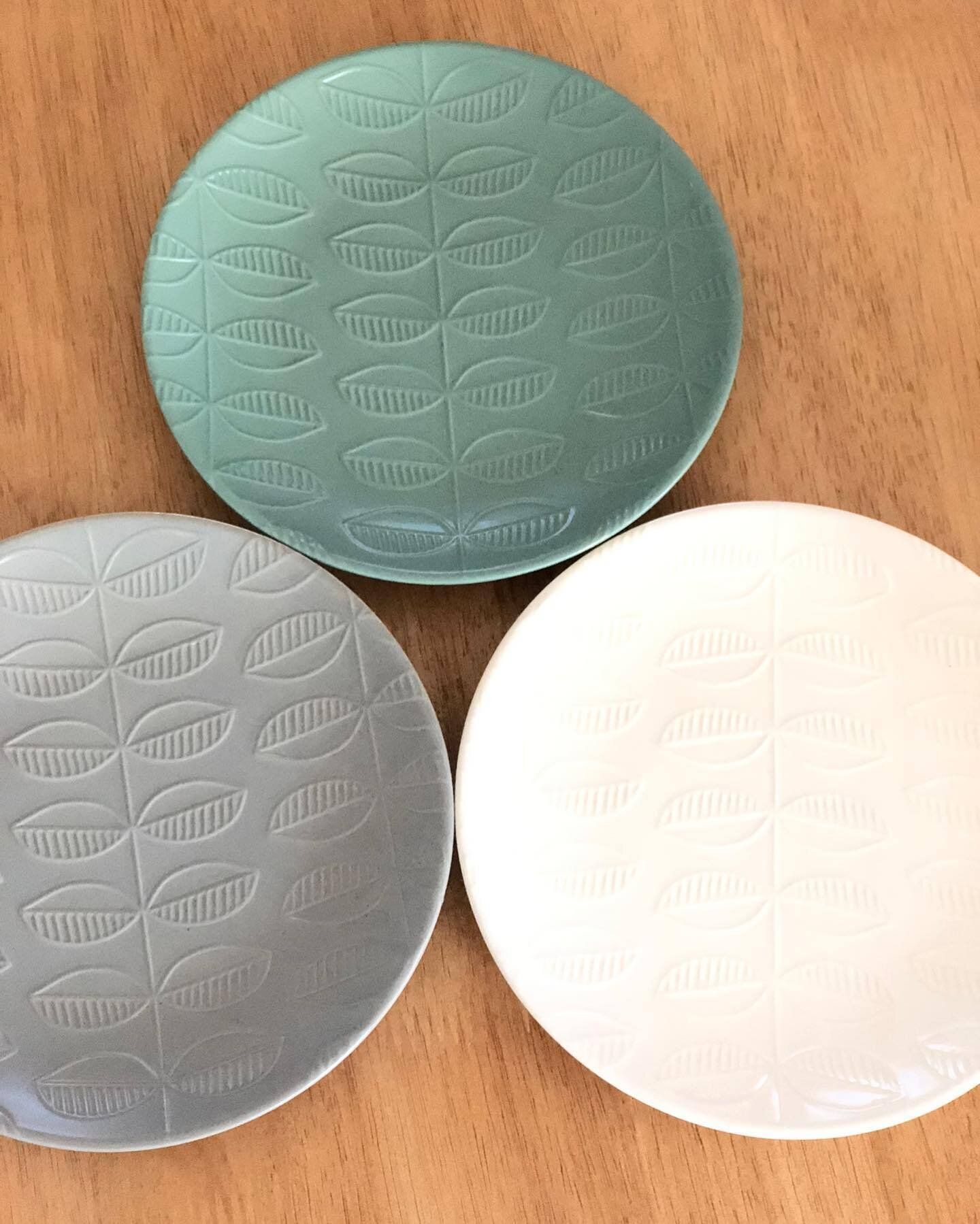 【セリア】デザインがおしゃれすぎ！高見えプレート