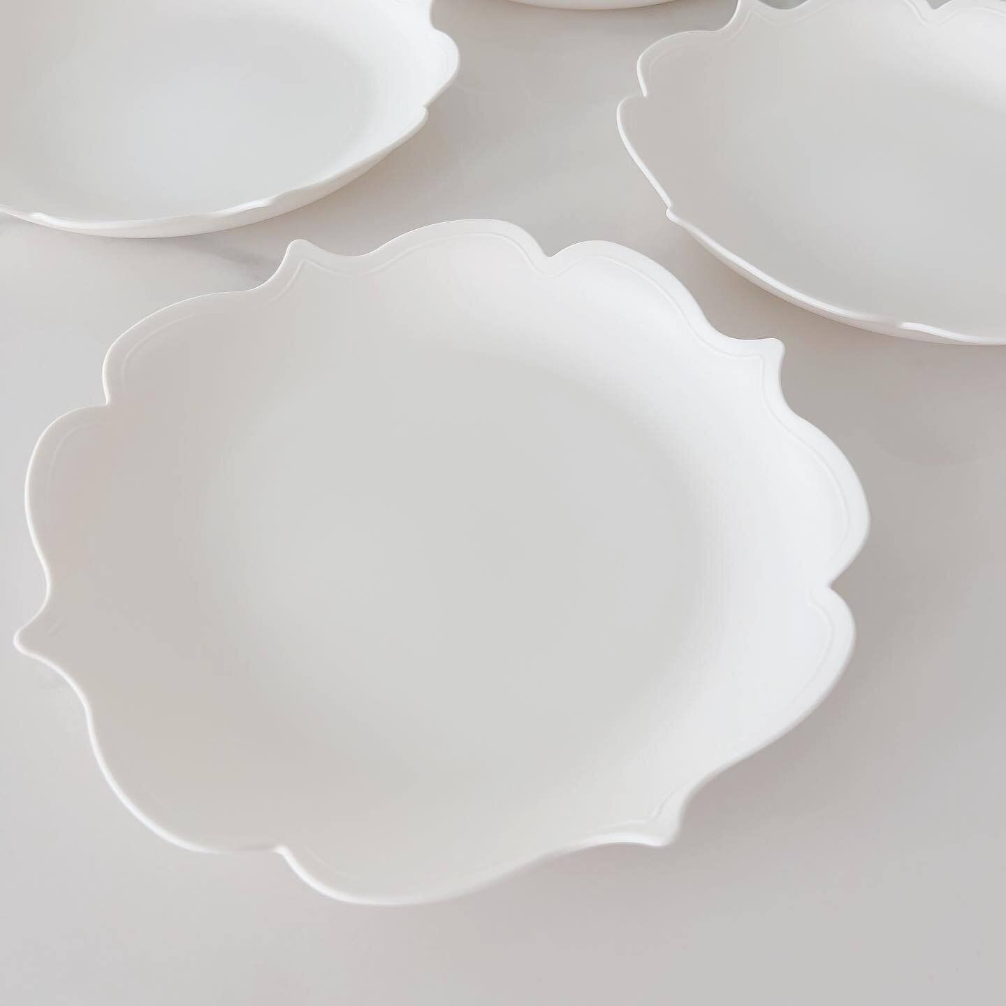 【セリア】料理を引き立たせる！「カードルプレート」