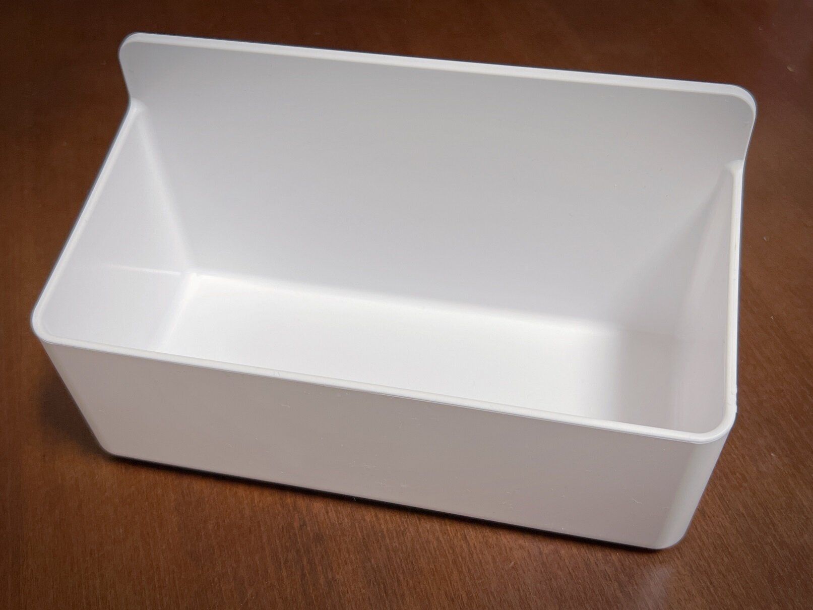 【ダイソー】550円でスッキリ浮かせる収納が完成！浴室、キッチンなどで活躍間違いなし