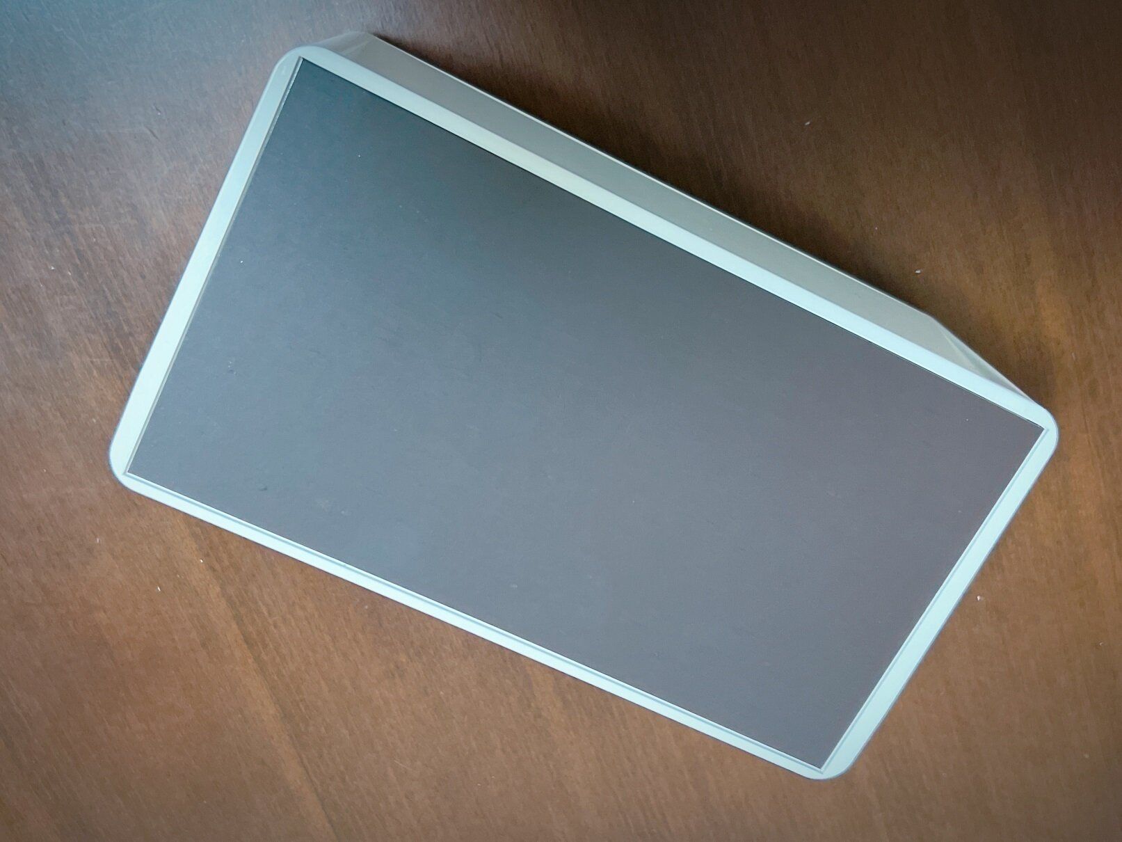 【ダイソー】550円でスッキリ浮かせる収納が完成！浴室、キッチンなどで活躍間違いなし