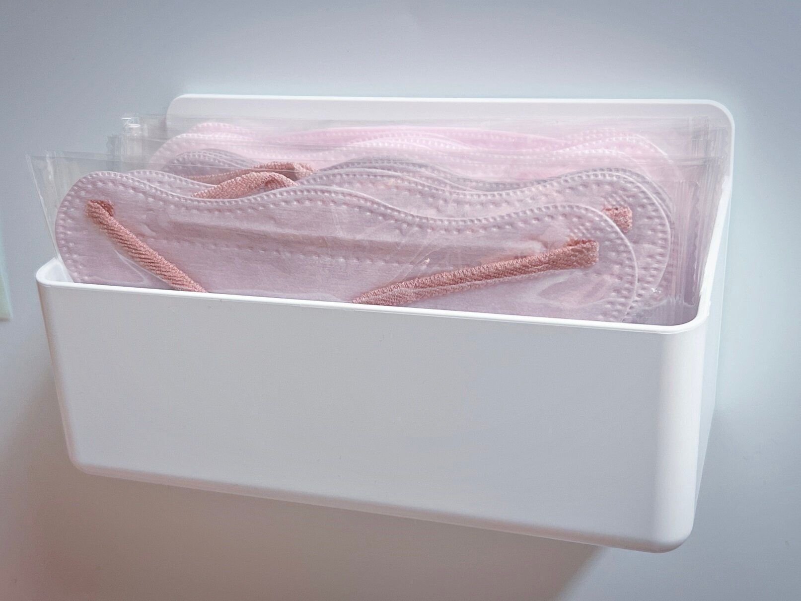 【ダイソー】550円でスッキリ浮かせる収納が完成！浴室、キッチンなどで活躍間違いなし