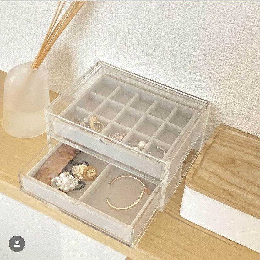 アクセサリーケースにぴったり！重なるアクリルケース