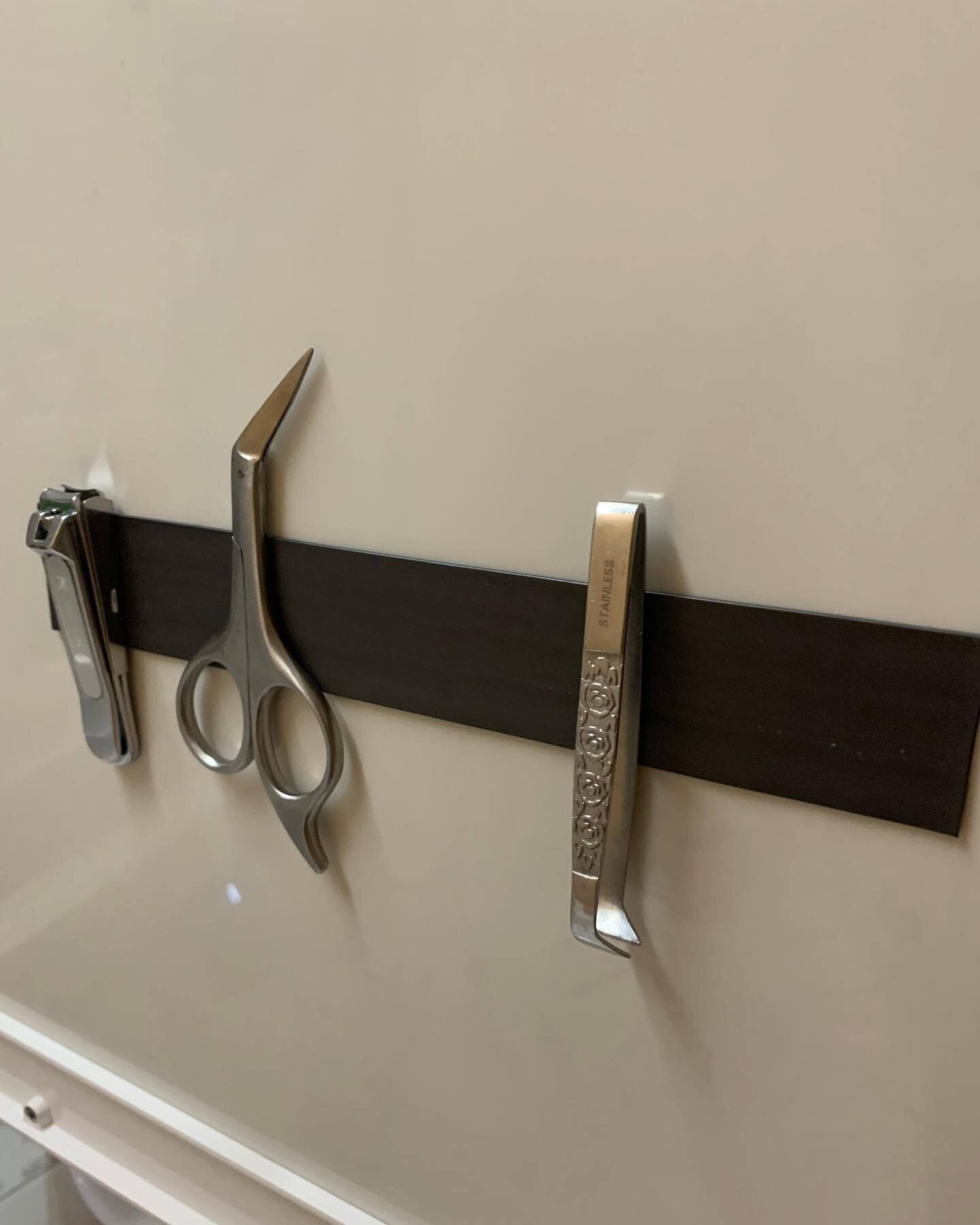 洗面所の小さなアイテムは磁石で解決！