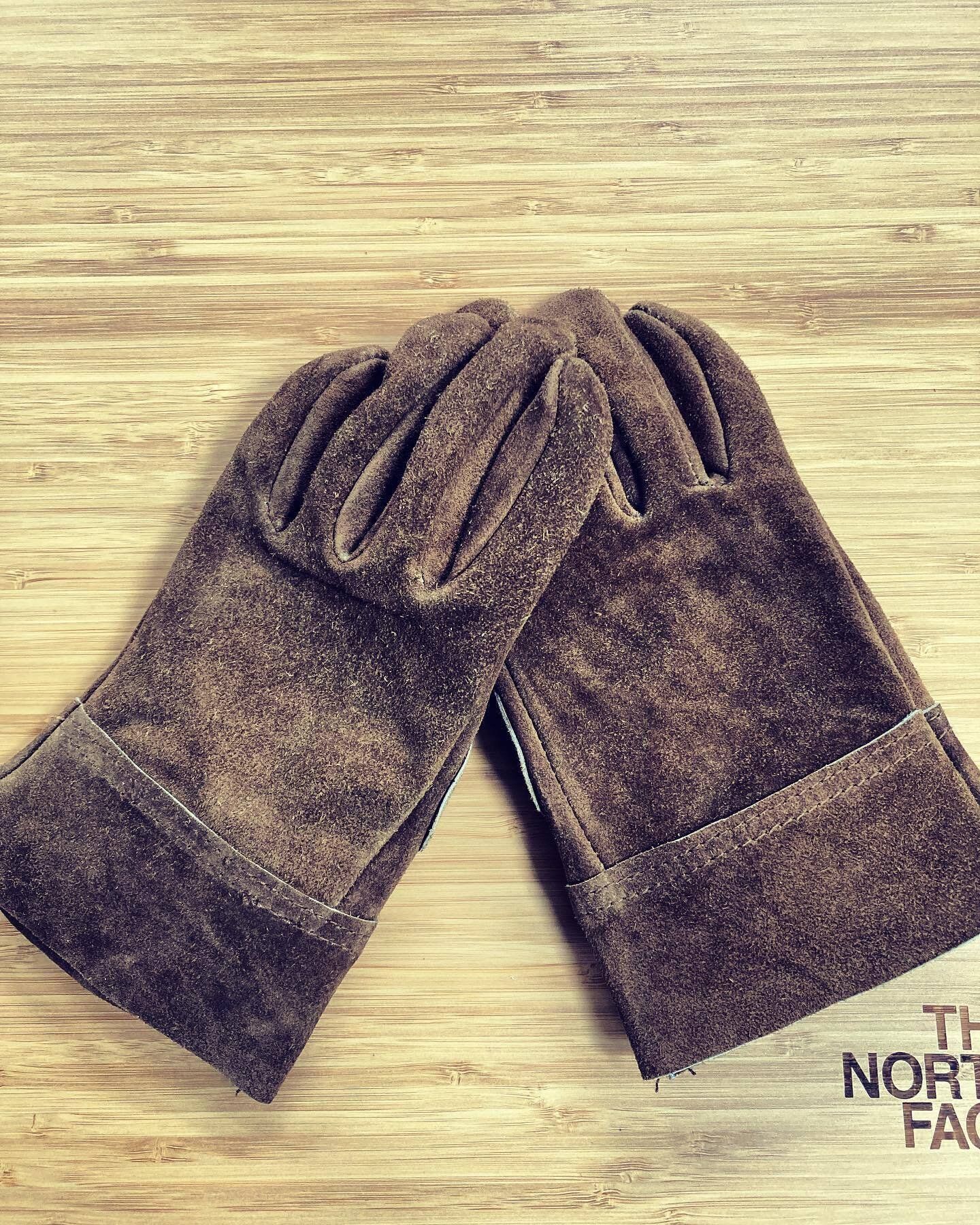 【ワークマン】身を守れて安心！「牛床革オイル内縫い内綿付き手袋」