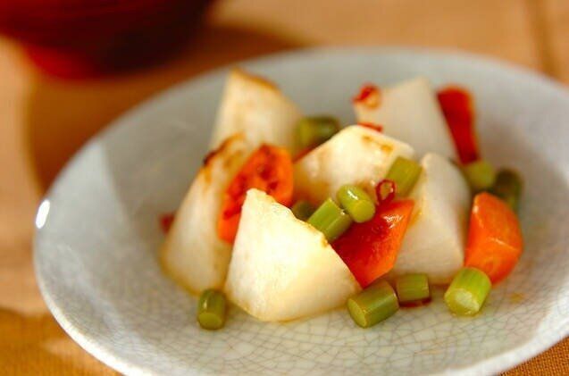 大根とニンジンの甘酢炒め