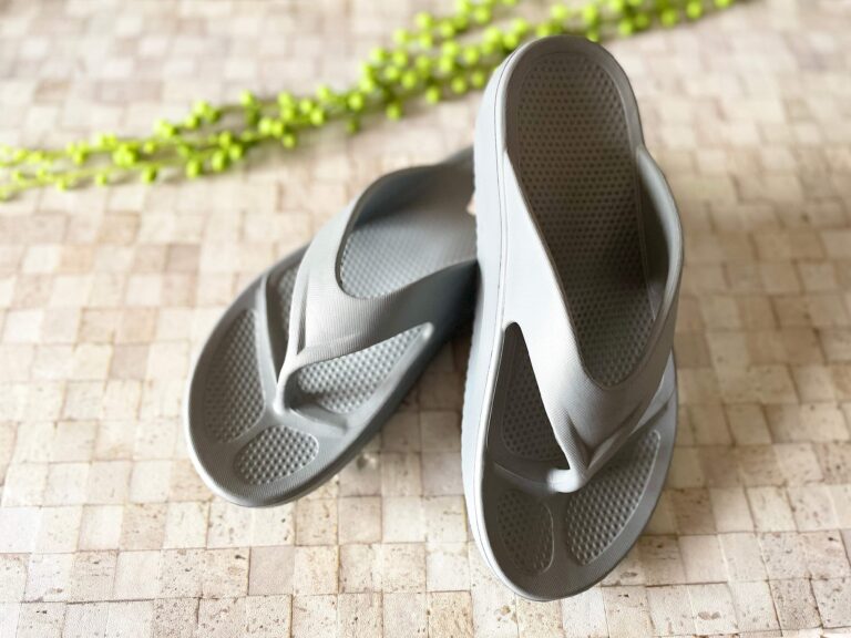 【ダイソー】これは買わなきゃ損！流行りのリカバリーサンダルっぽいのに330円！