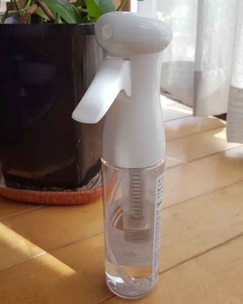 【ダイソー】ずっと探してた!スプレーボトル