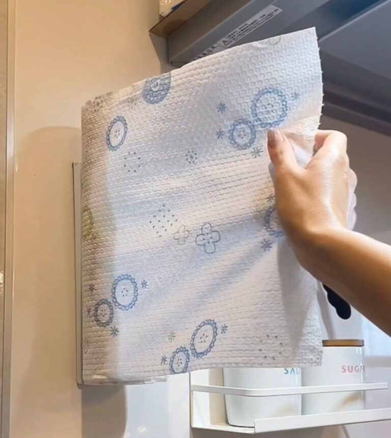 【ライフハック】キッチンペーパーを簡単楽々に取る方法とは！？