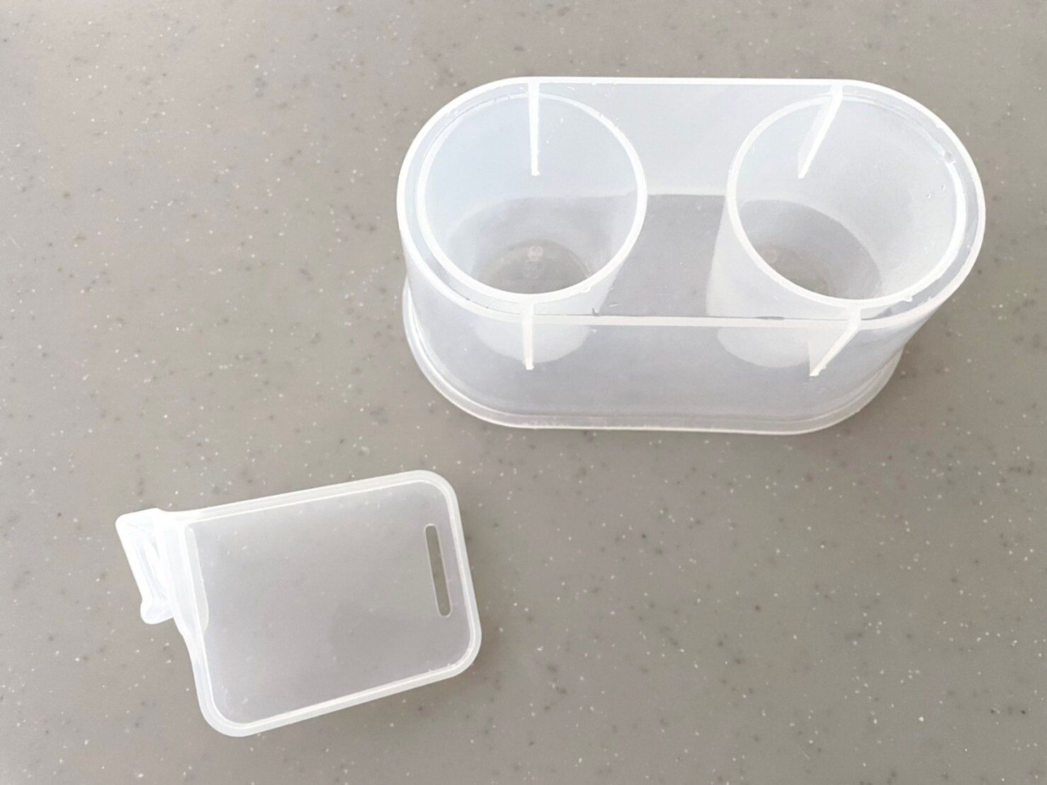 冷蔵庫ポケットに便利なグッズも活用することをおすすめします。