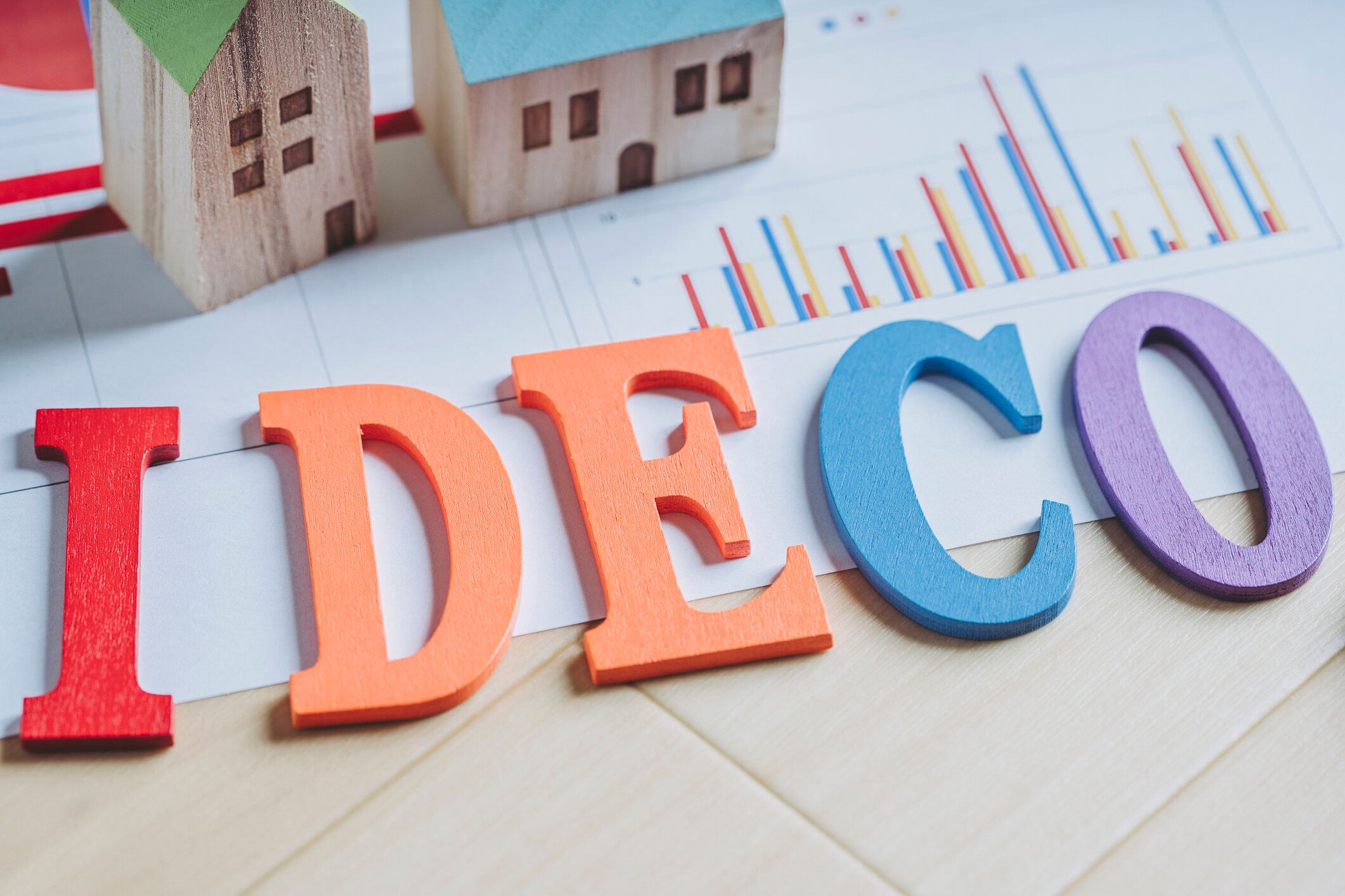 民間年金イデコと背景