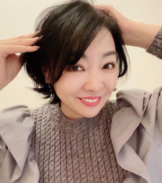 ベース顔さんにおすすめ！外ハネショート