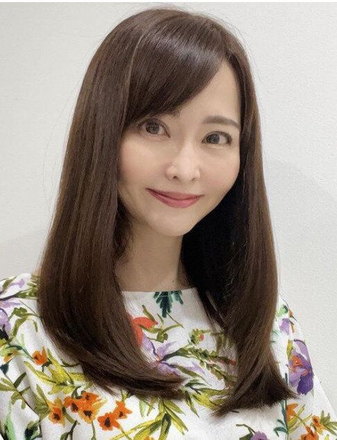 大人のくせ毛や枝毛を解消！ツヤ感セミロング