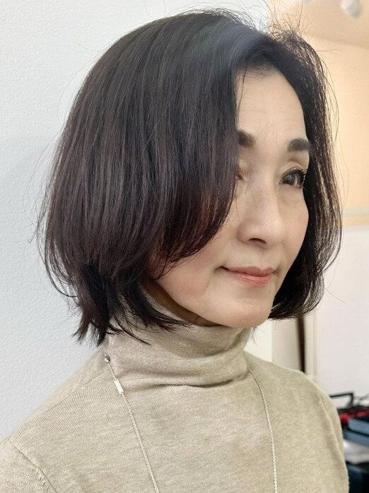 スライドカットで自然に！ニュアンスボブ