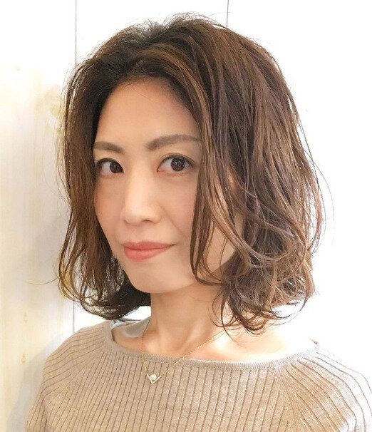 朝のスタイリングが簡単に！ゆるめのウェーブボブ