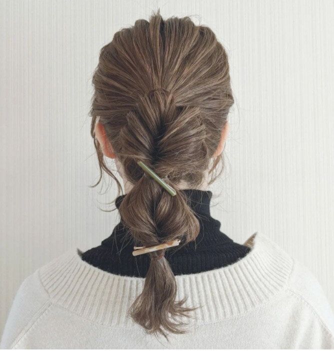 ボリュームのある変則くるりんぱアレンジ