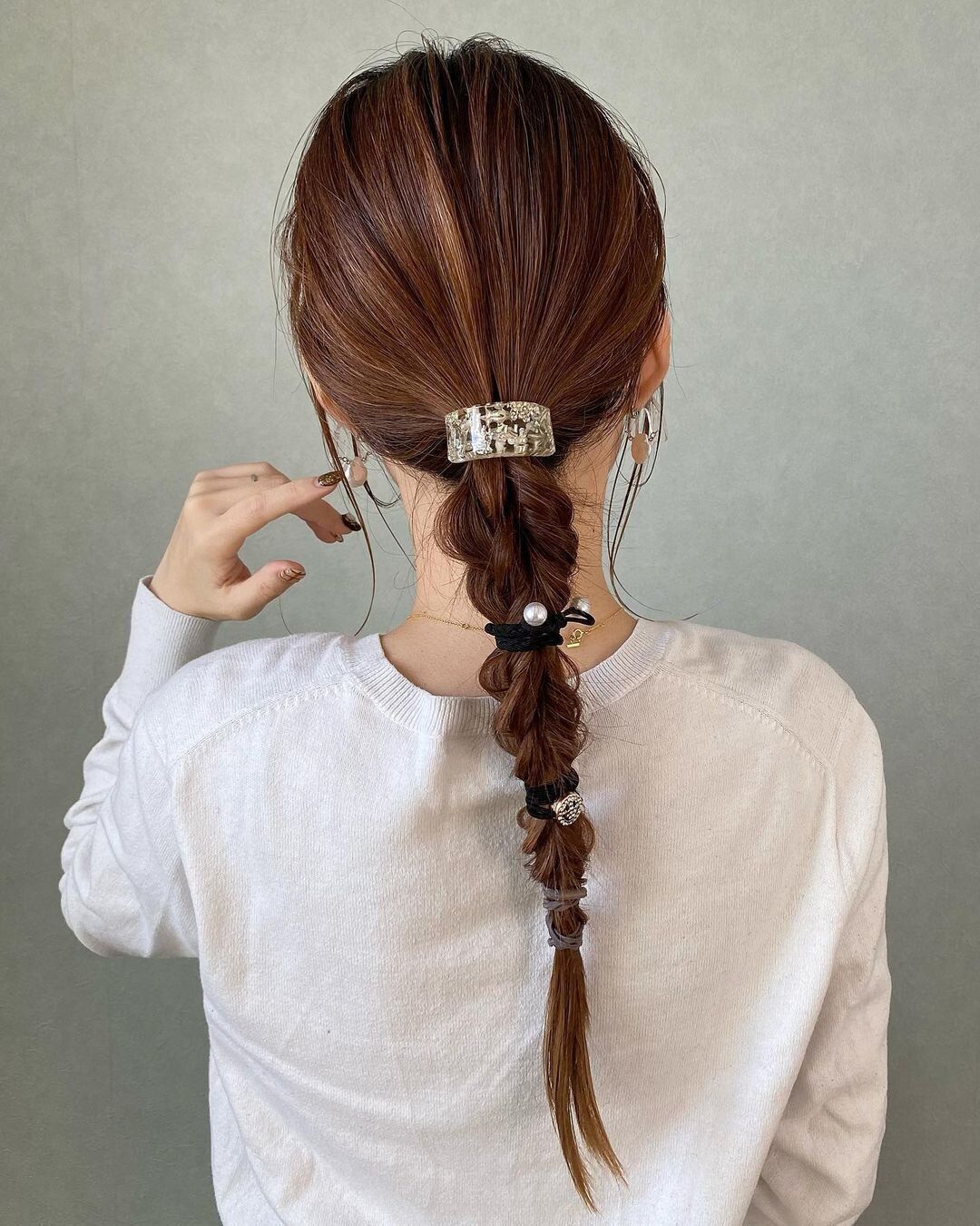 40代女性に似合う不器用でも簡単にできるヘアアレンジ!おしゃれな編み下ろしヘアアレンジ