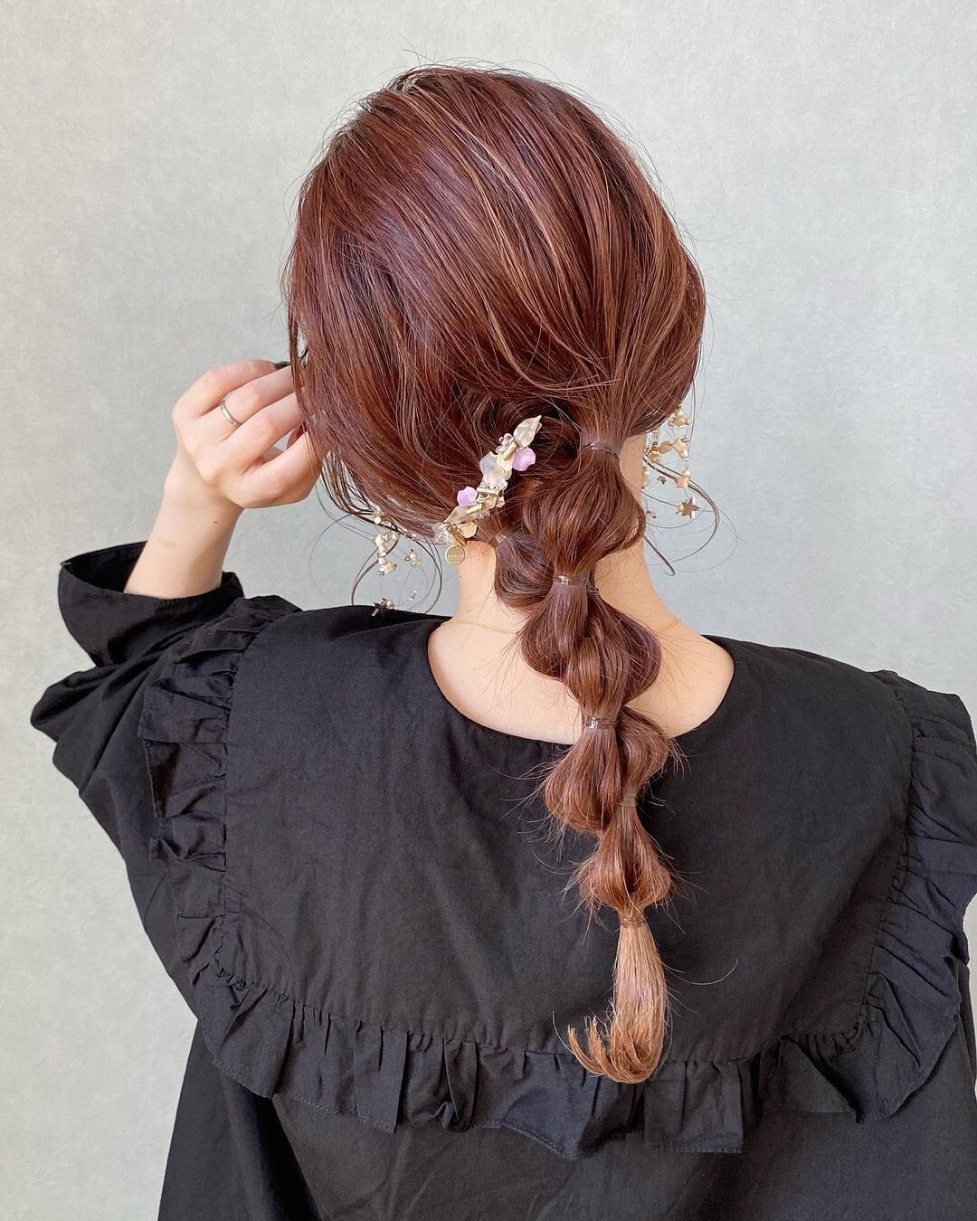 40代女性に似合う不器用でも簡単にできるヘアアレンジ!2つの玉ねぎヘアを編み下ろし