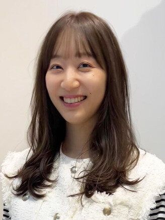 コテで軽く巻いておしゃれに決まる！ゆるふわロング