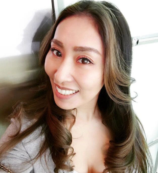 顔まわりが華やかに！ファイスフレーミングとロングヘアの組み合わせ