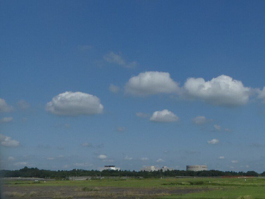 成田空港の青空