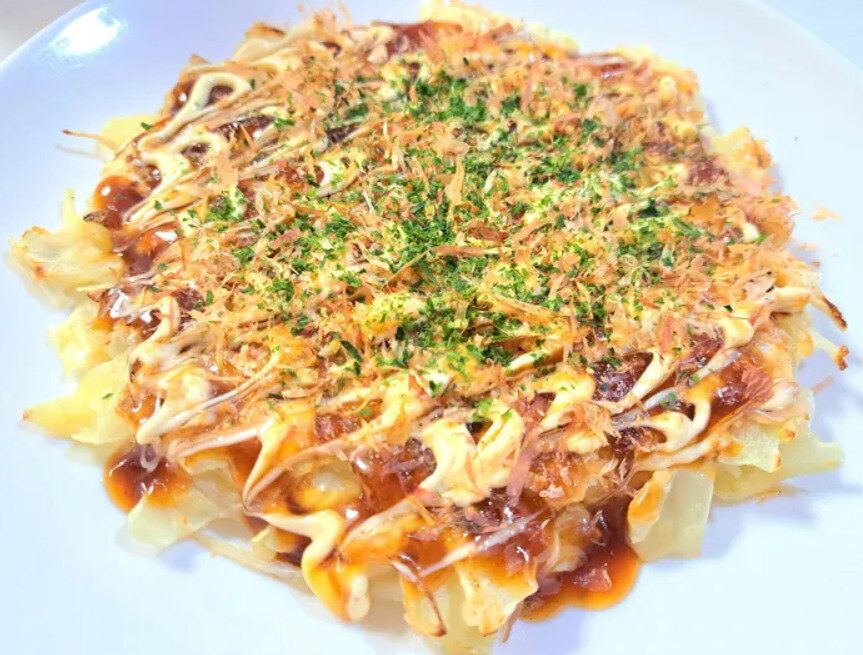 もやしがたっぷり入った絶品お好み焼き