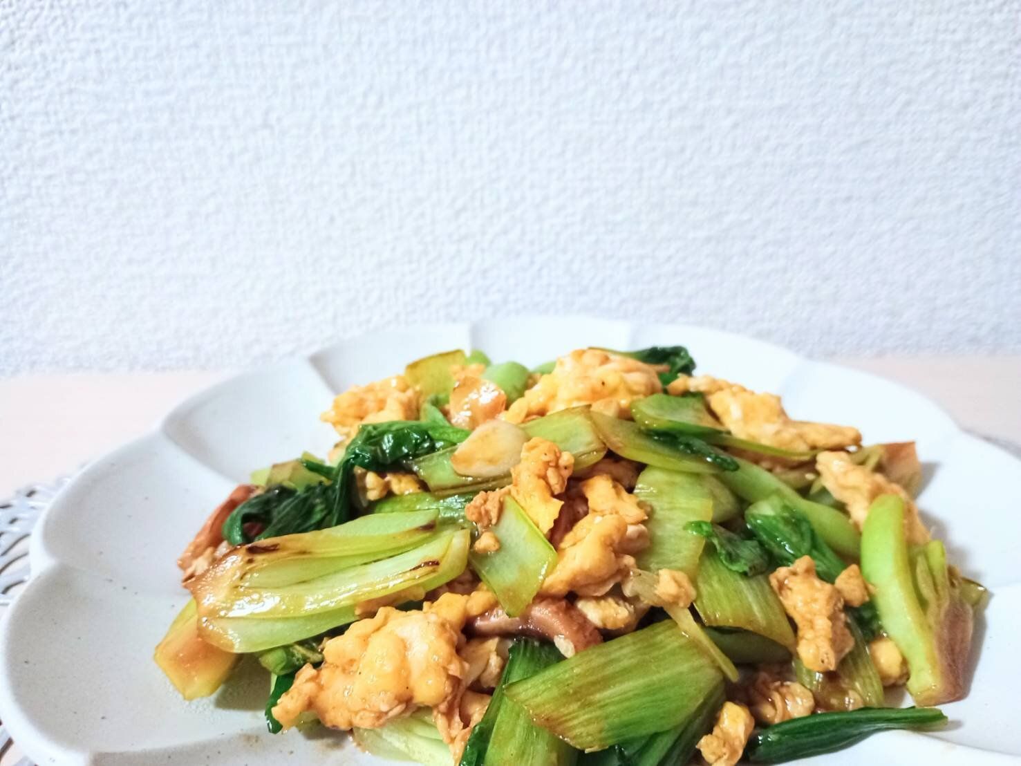 ちんげん菜と卵の中華料理