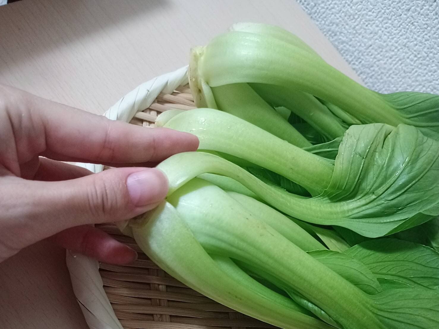 ちんげん菜の根元