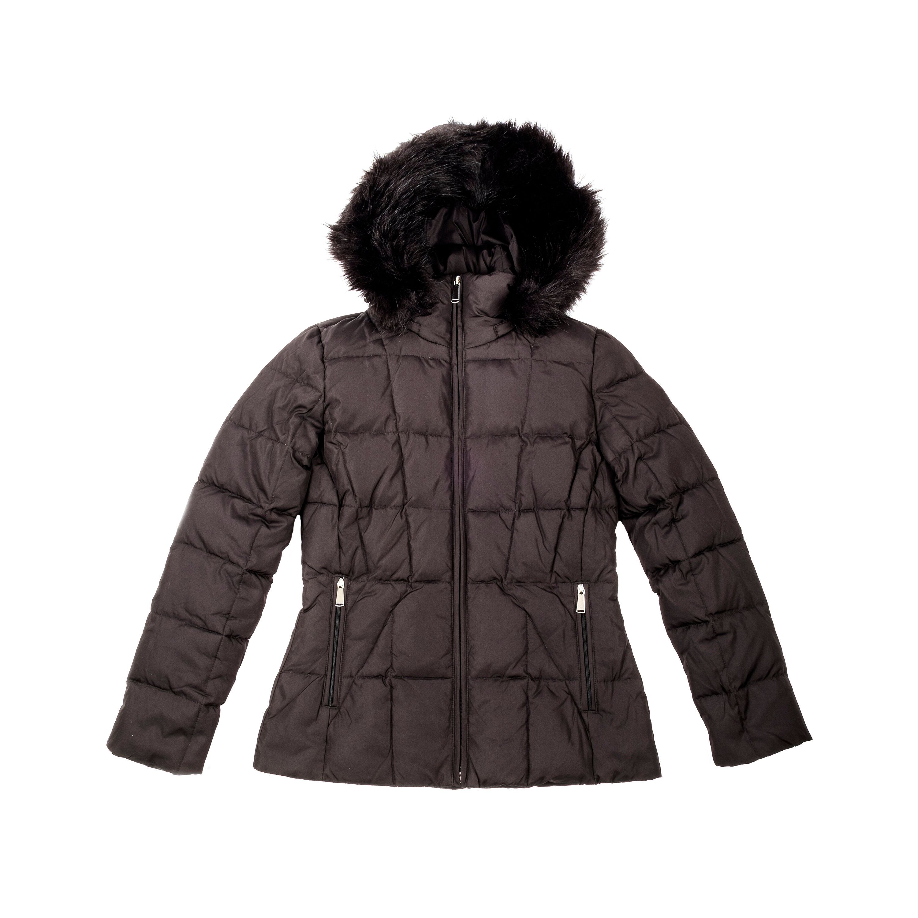 ブラックのダウン入り冬のコート