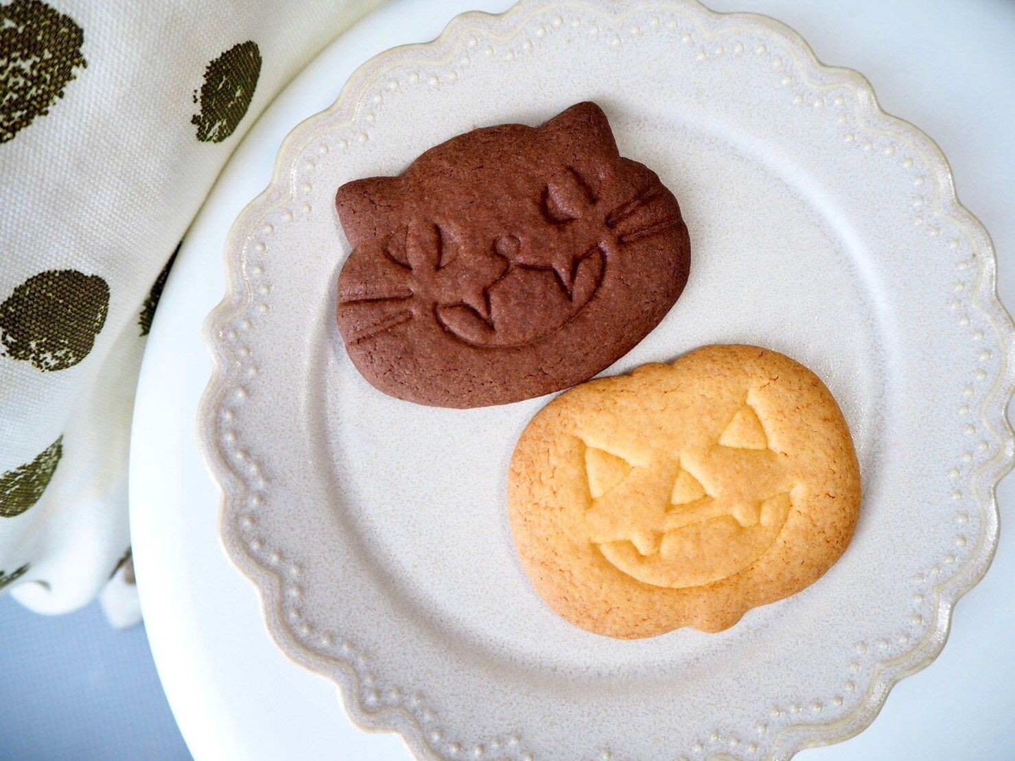 シャトレーゼ「ハロウィンサブレ」商品写真