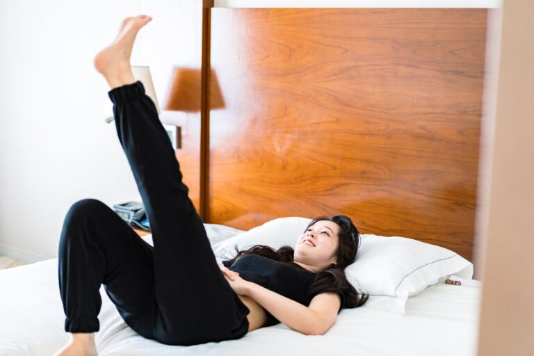 「人生で1度くらい太ももにスキマがほしい！」アラフィフ世代でも大丈夫！「大根足の切り捨てかた」