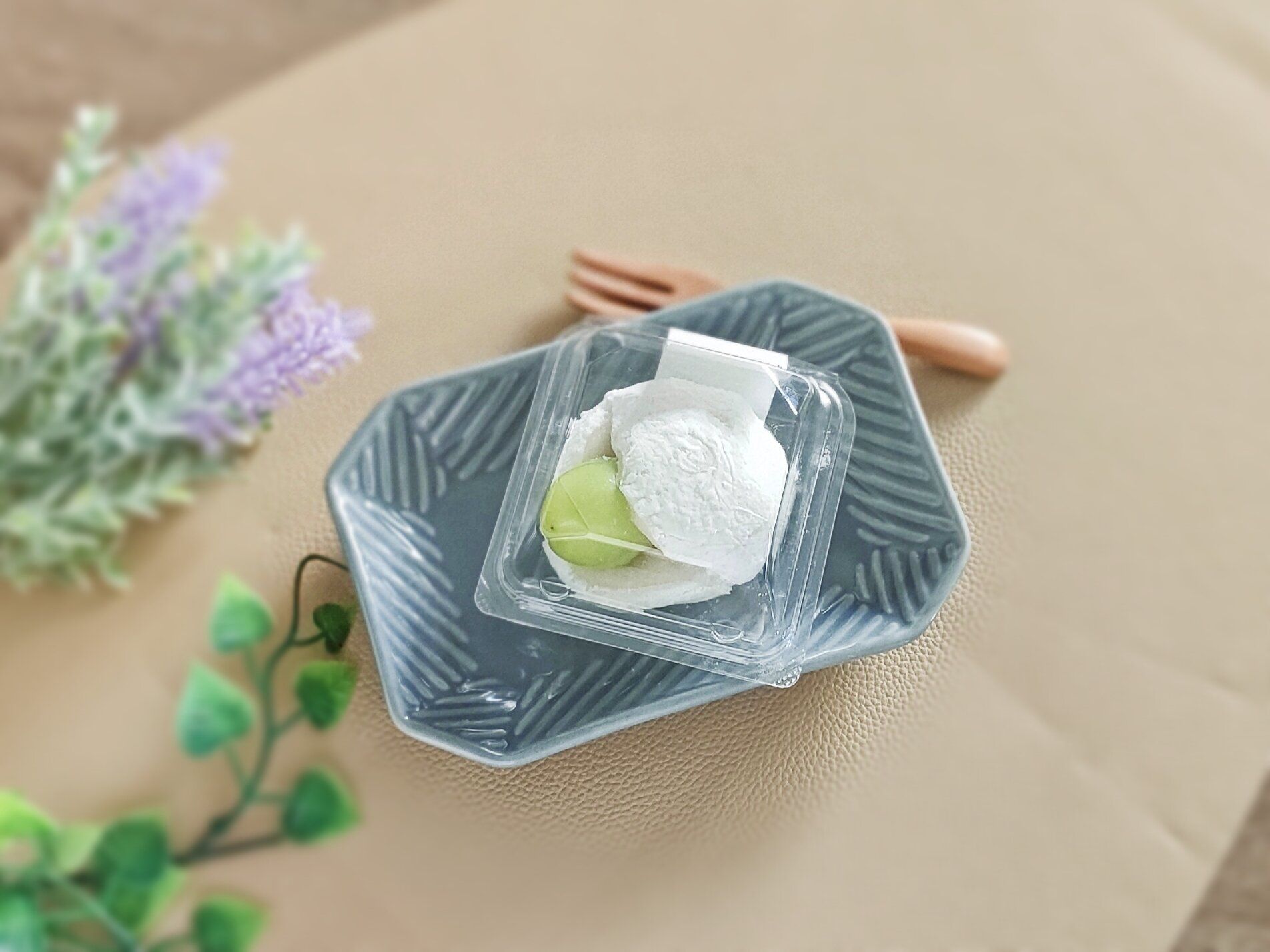 シャトレーゼのシャインマスカット大福