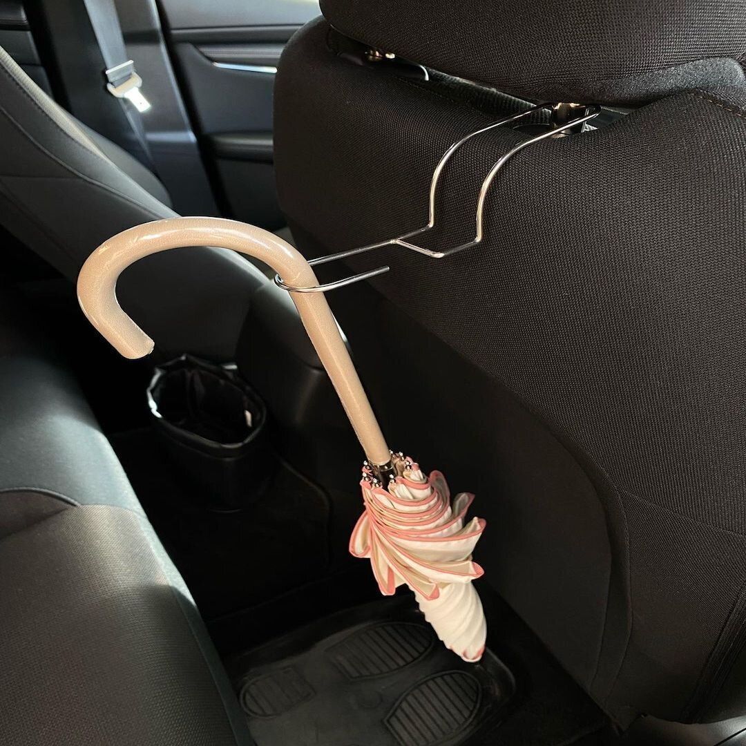 車内に傘の定位置をつくれる傘ホルダー