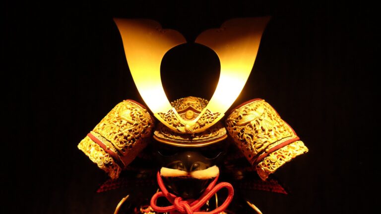 ファイナルファンタジーにキングギドラ!? ドラマ『VIVANT』の放送時間内に流れた丸紅のCMが映画並みにすごい