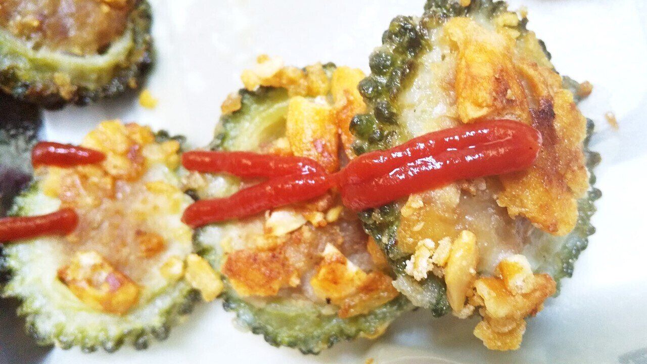 ゴーヤの肉詰めフライ