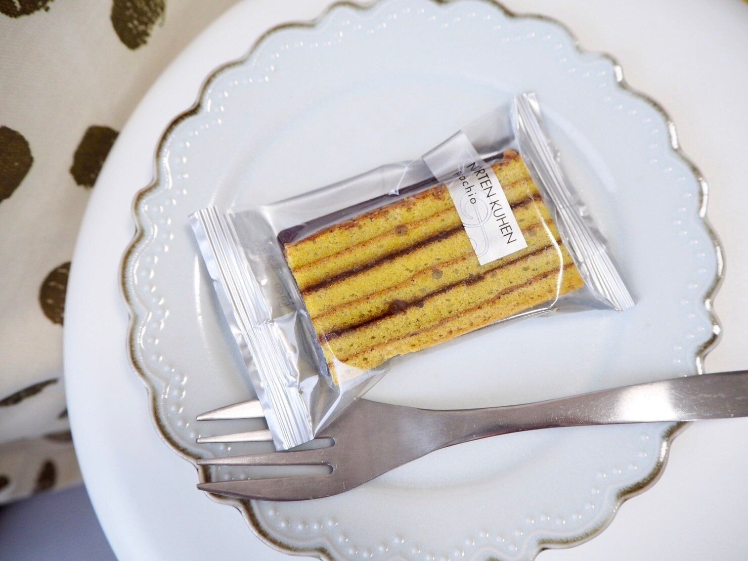 シャトレーゼ「ノーテンクーヘン ピスタチオ」商品写真