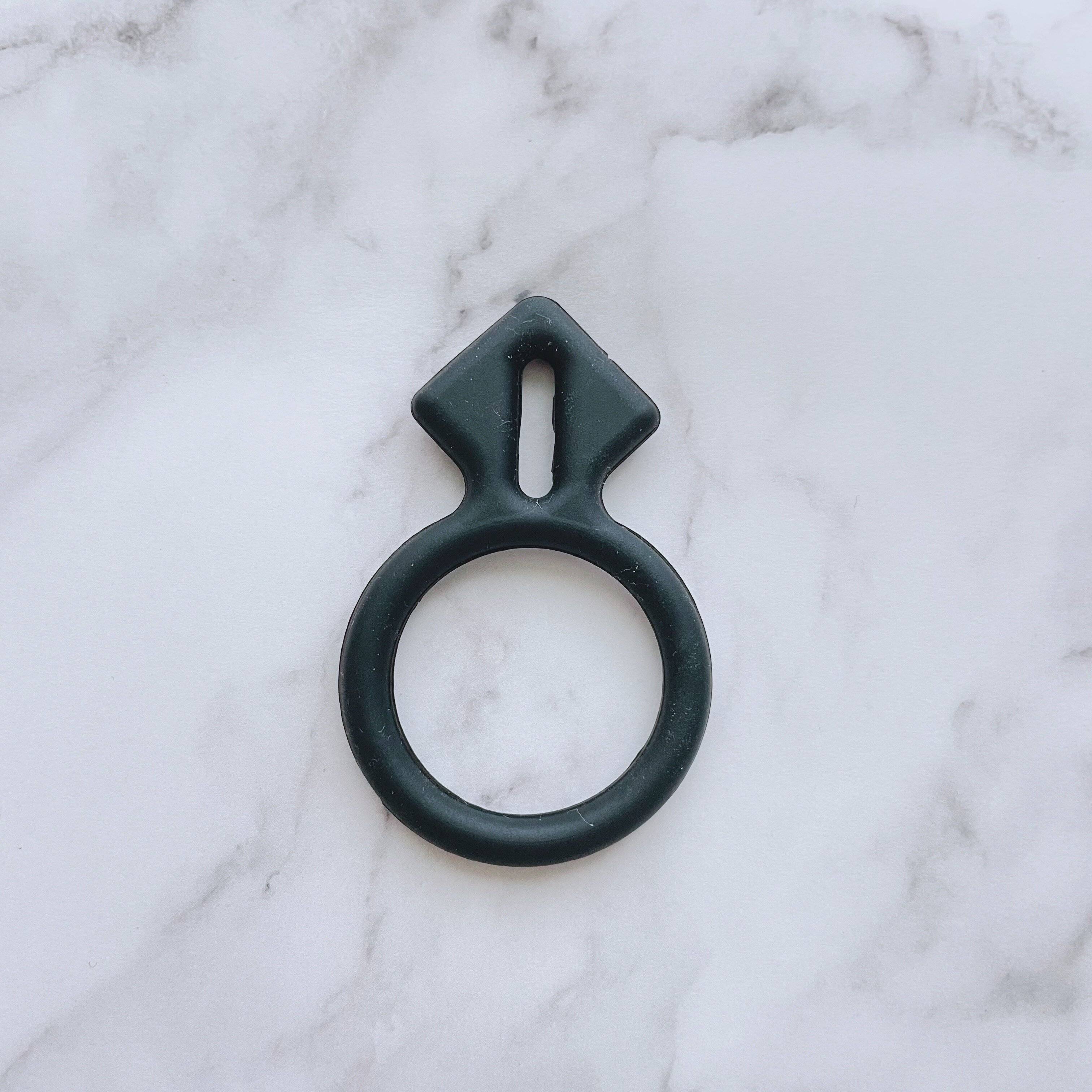 飛ぶように売れてる【セリア】「意外と知られていない」超優秀人気グッズ3選