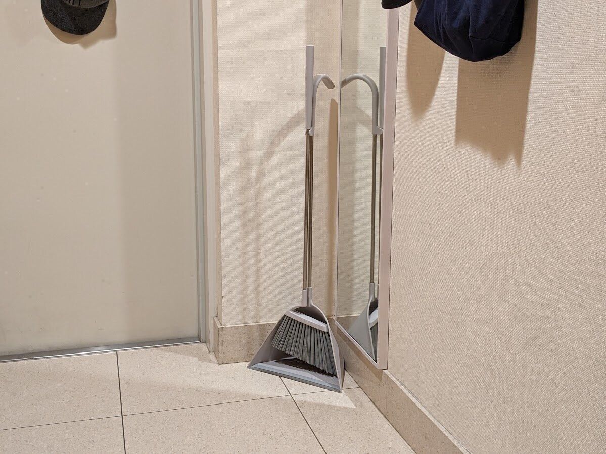 ほうきとちりとり
