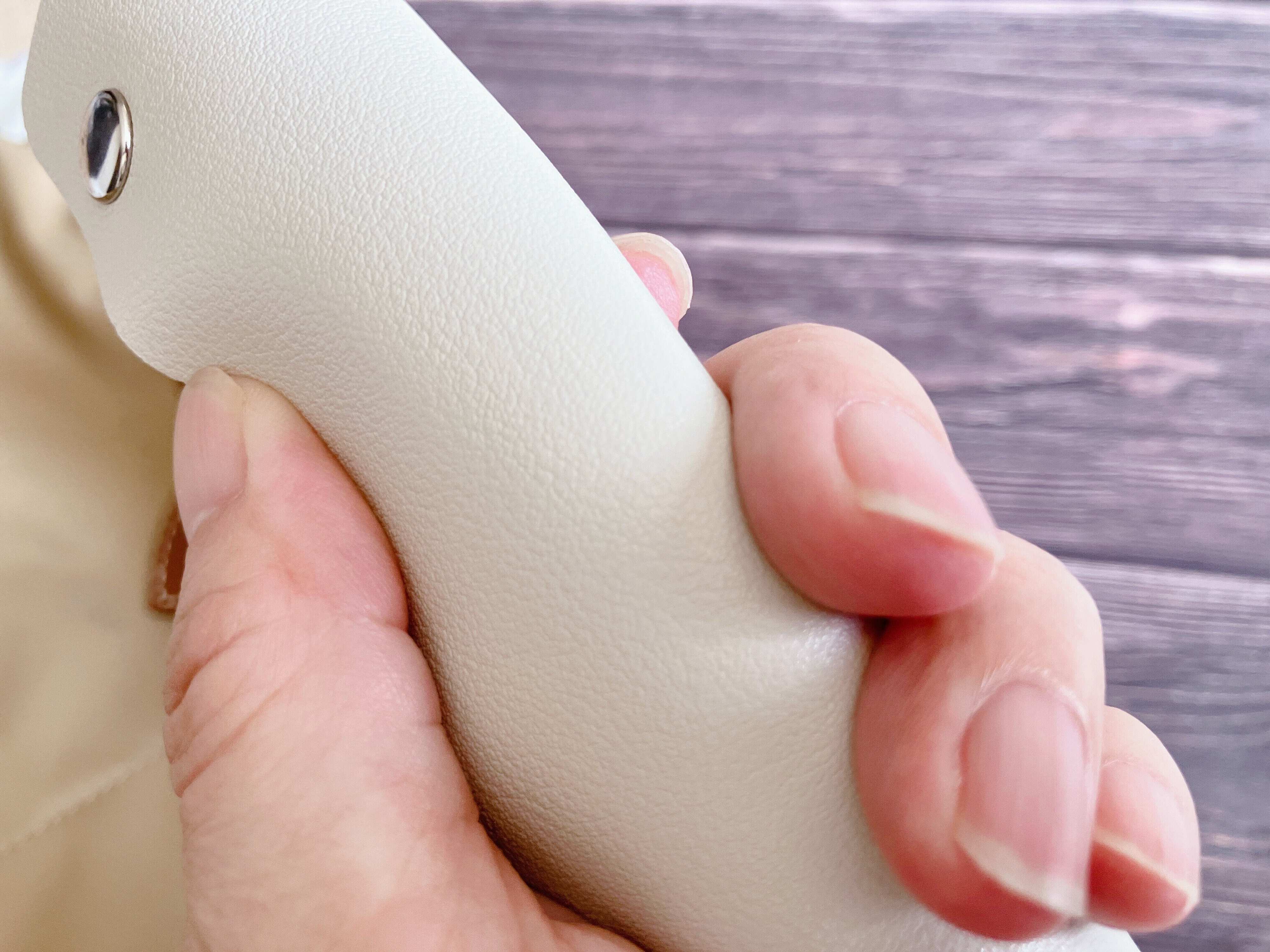 バッグハンドルカバーで握りやすい