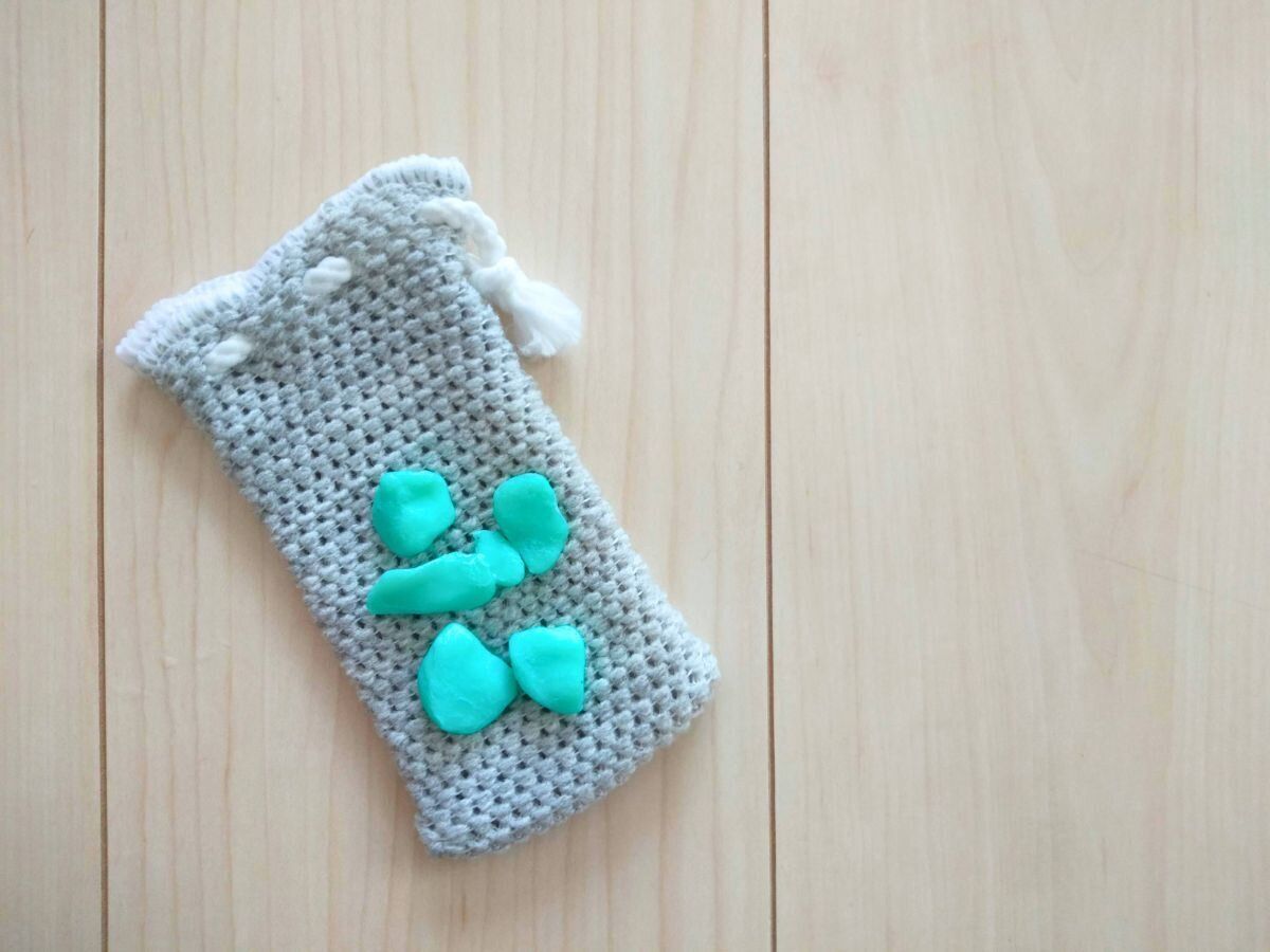 砕けたウタマロ石けんと石けんネット