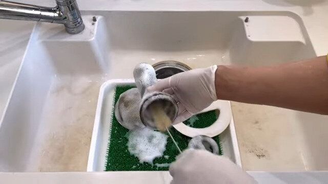 4位 注ぎ口洗いブラシ