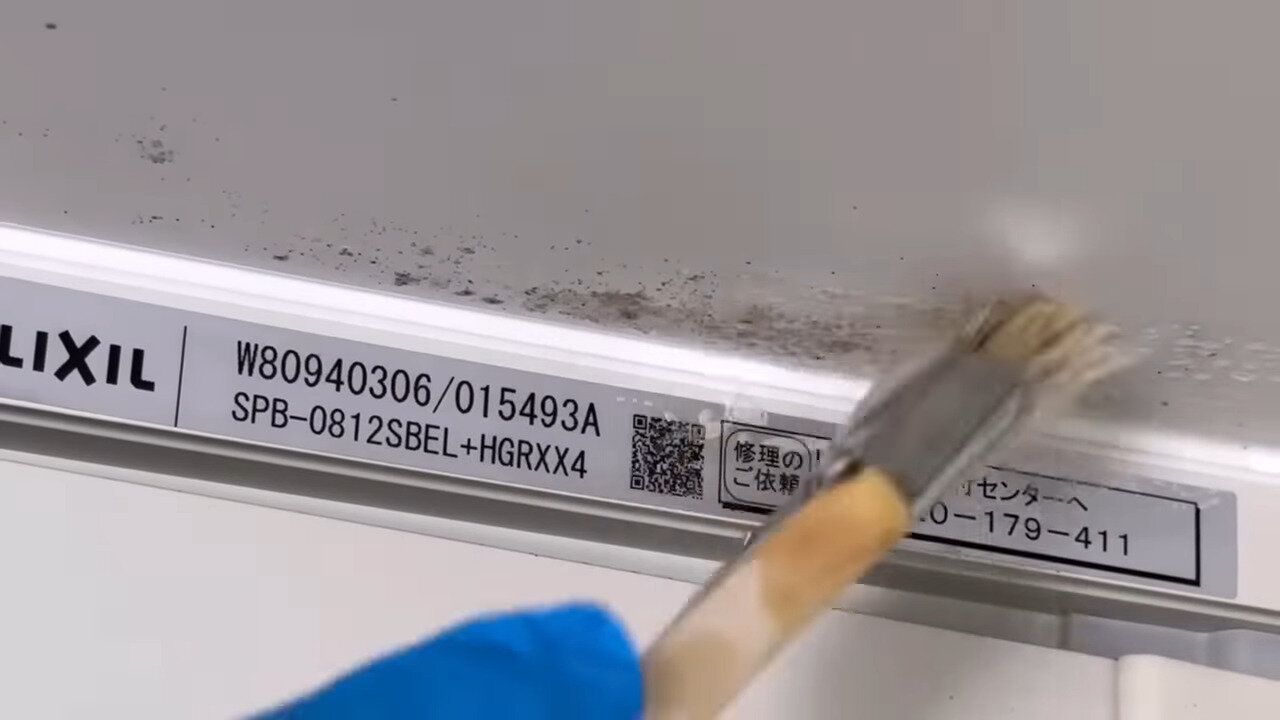 4.天井の黒カビにも効く