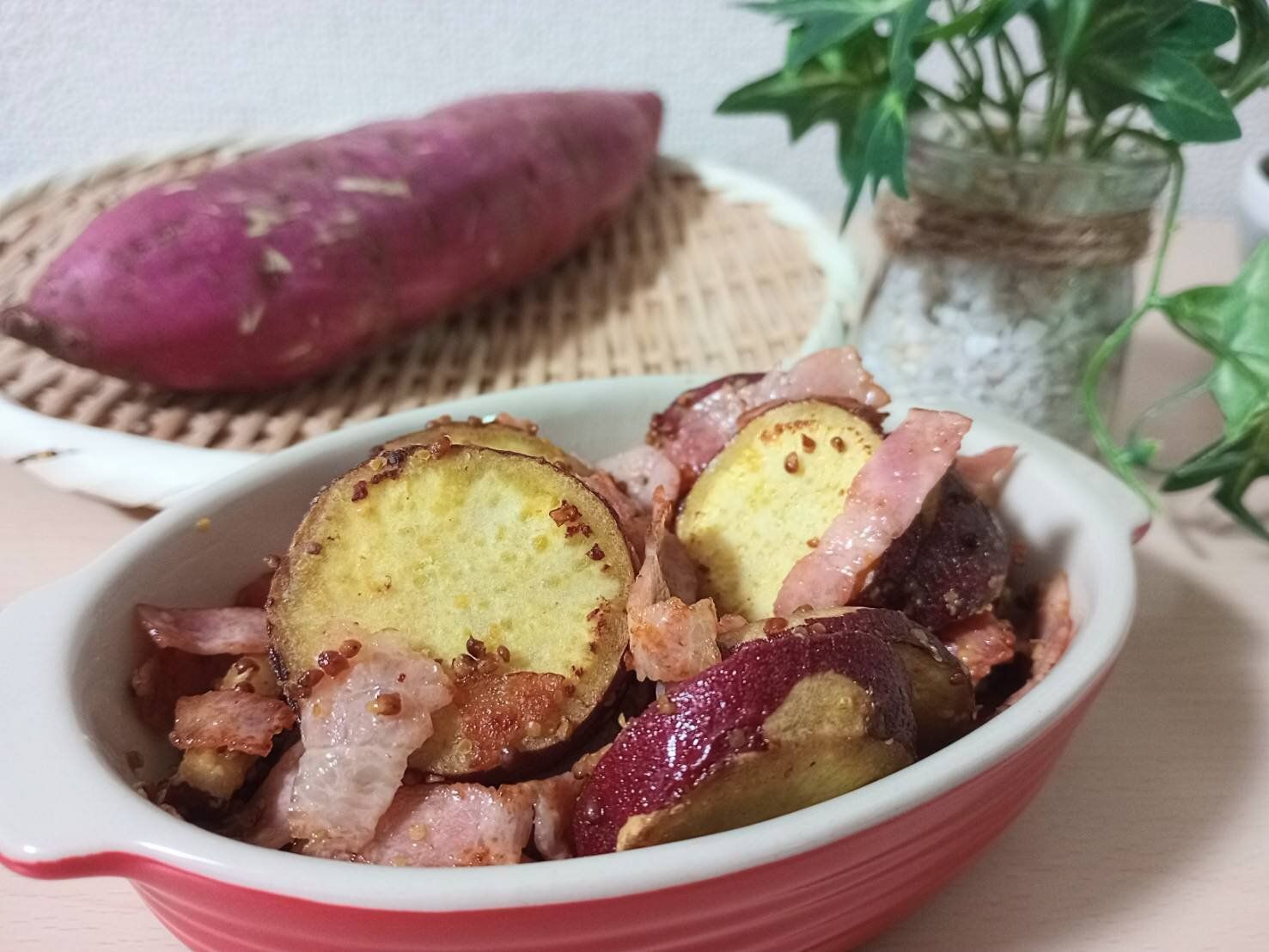 さつまいもとベーコンのおかず