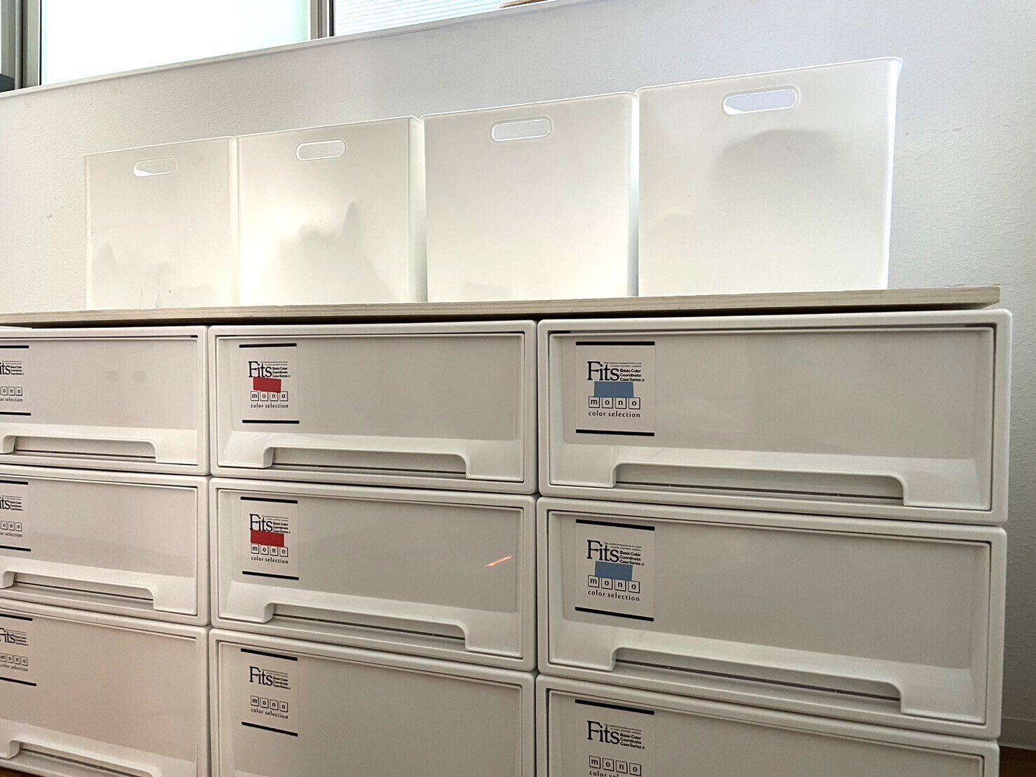 一人ずつ洗濯物を入れるカゴ