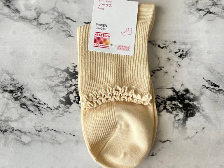 【ユニクロ】寒さ対策は足元から！話題のヒートテックソックスを正直レビュー