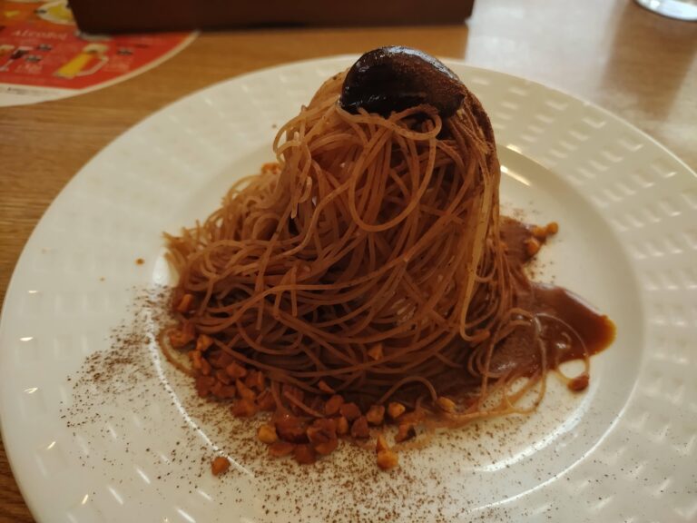 【ココス】しぼりたてモンブランが驚きの価格？！