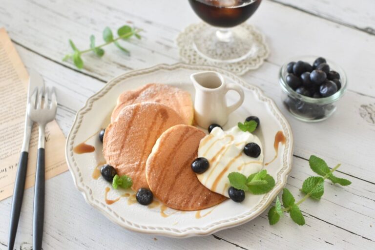 ふわふわ柔らかい「スフレパンケーキ」の作り方を分かりやすく解説！